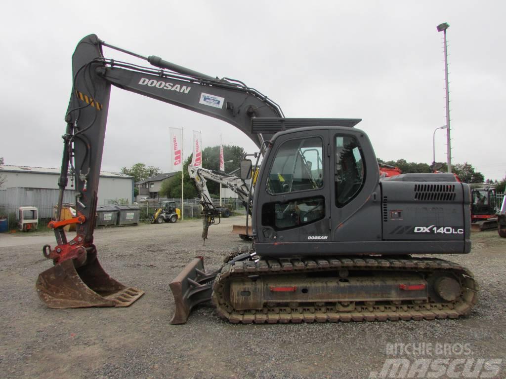 Doosan DX 140 LC Kettenbagger gepflegte Maschine 32000 € Crawler excavators