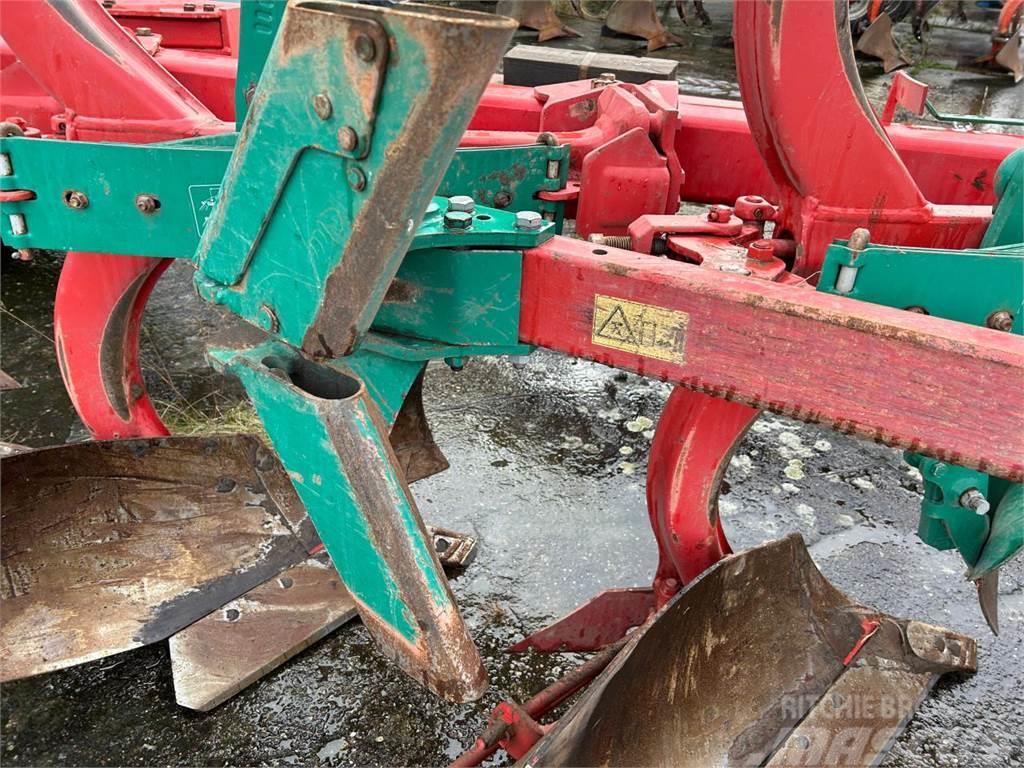 Kverneland PG 100 7 Schar Reversible ploughs