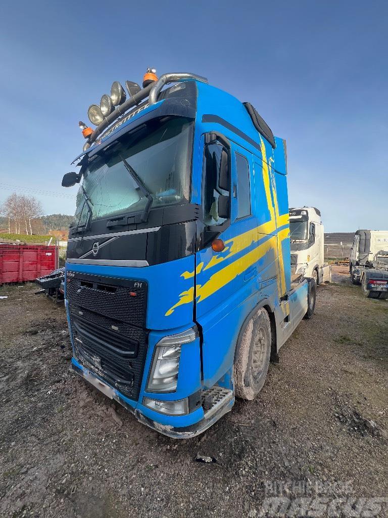 Volvo FH 460 globetrotter *ACCIDENTE*DAMAGED*UNFALL* Tractor Units