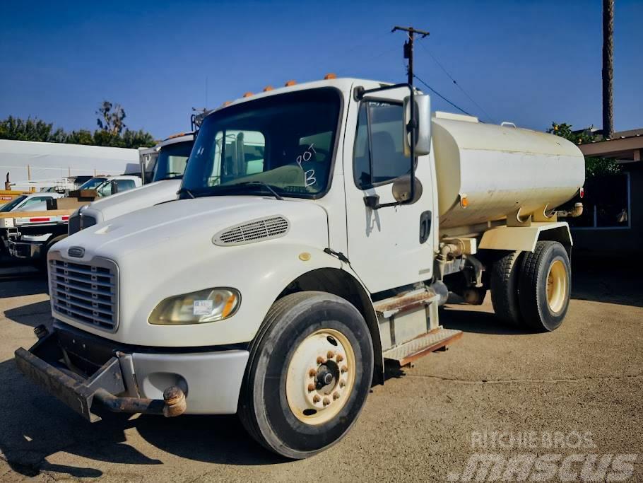 Freightliner Business Class M2 106 Water tankers