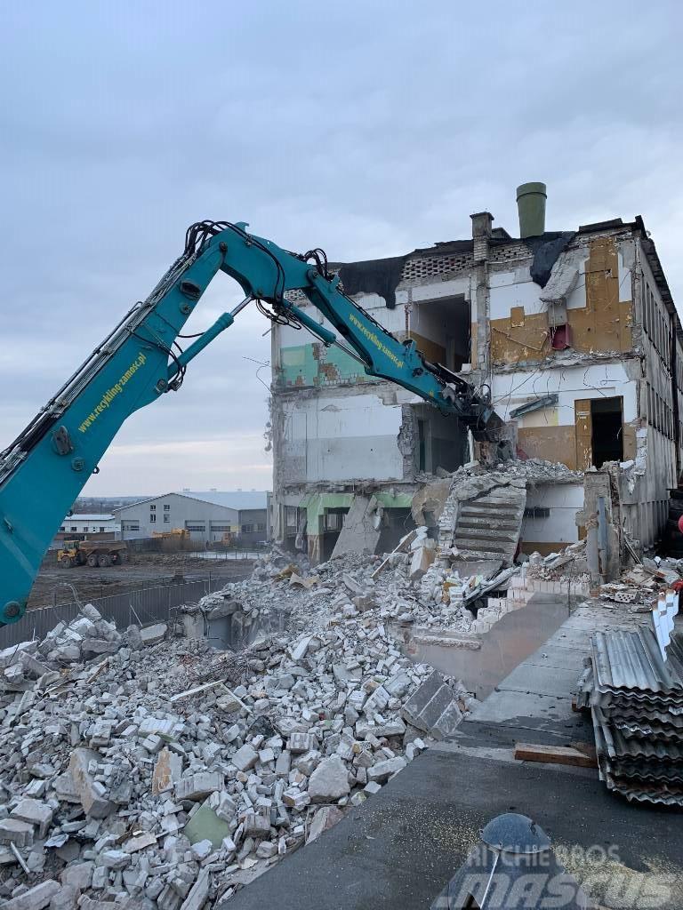 Liebherr 944 Demolition excavators