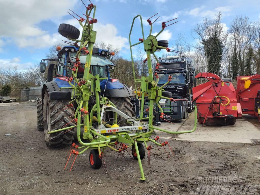 CLAAS Volto 670 Rakes and tedders