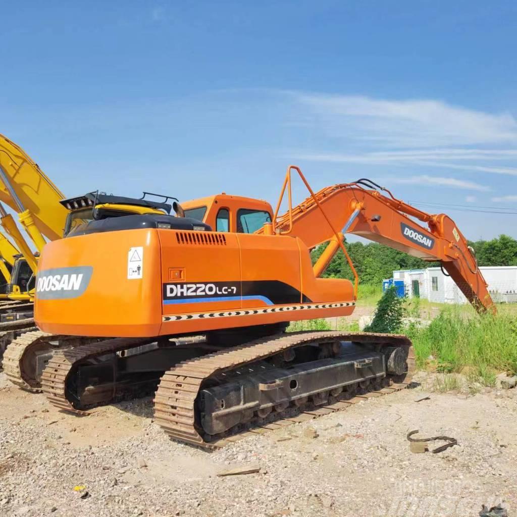 Doosan 220 LC-7 Crawler excavators