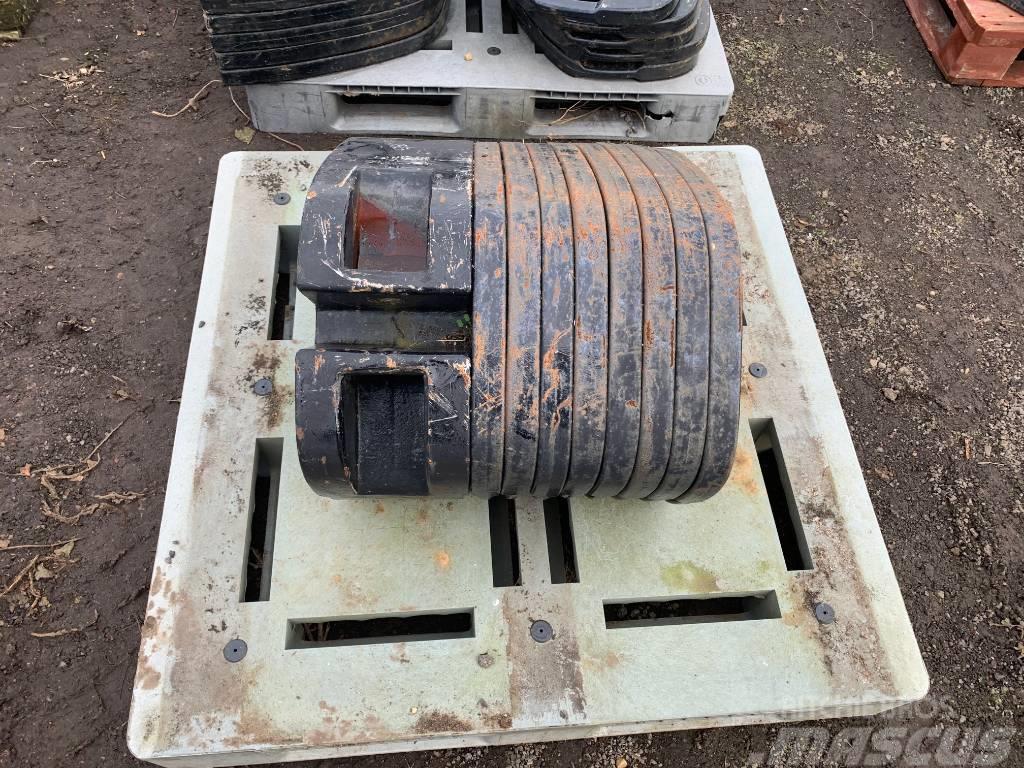 CAT CHALLENGER MT700 MT800 45KG FRONT WEIGHTS Front weights