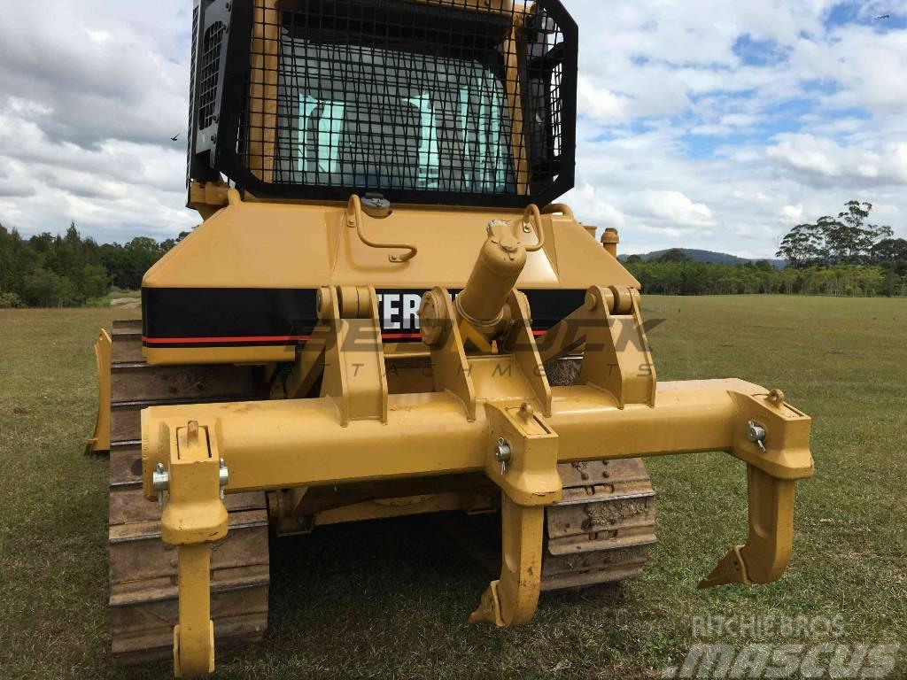 CAT Screens and Sweeps package for D6N Other tractor accessories