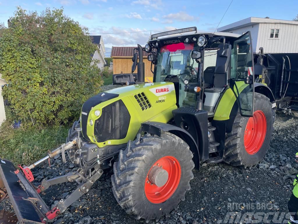 CLAAS Arion 650 kan leveres komplett rigget for snøryddi Tractors
