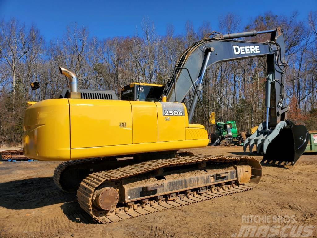 John Deere 250 GLC Crawler excavators