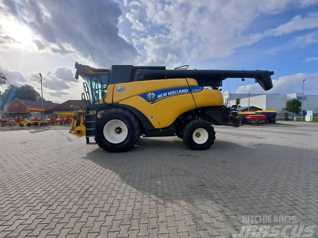 New Holland CR 9.90 Combine harvesters