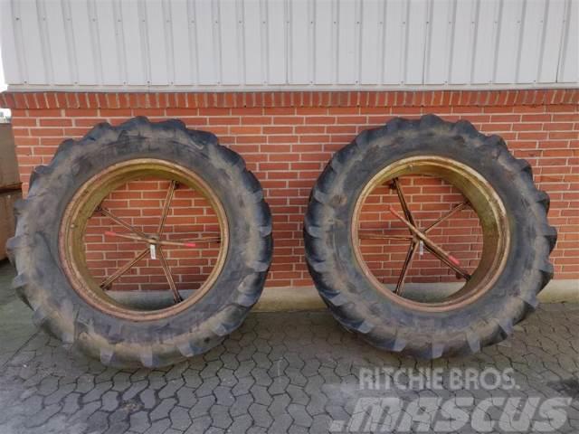  38 16.9R38 Dual wheels
