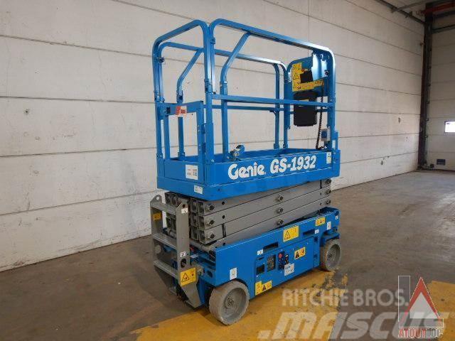 Genie GS-1932 Articulated boom lifts