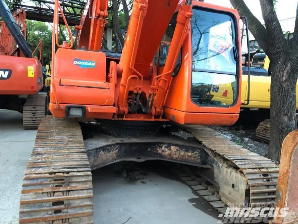 Doosan 220-7 Crawler excavators