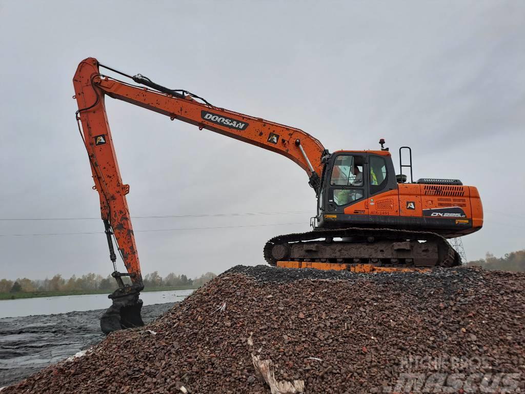 Doosan DX225LC-5 LR (Long-Reach 15.5m) Long reach excavators
