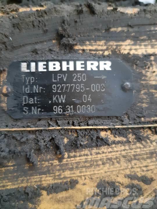 Liebherr R974BHD Hydraulics