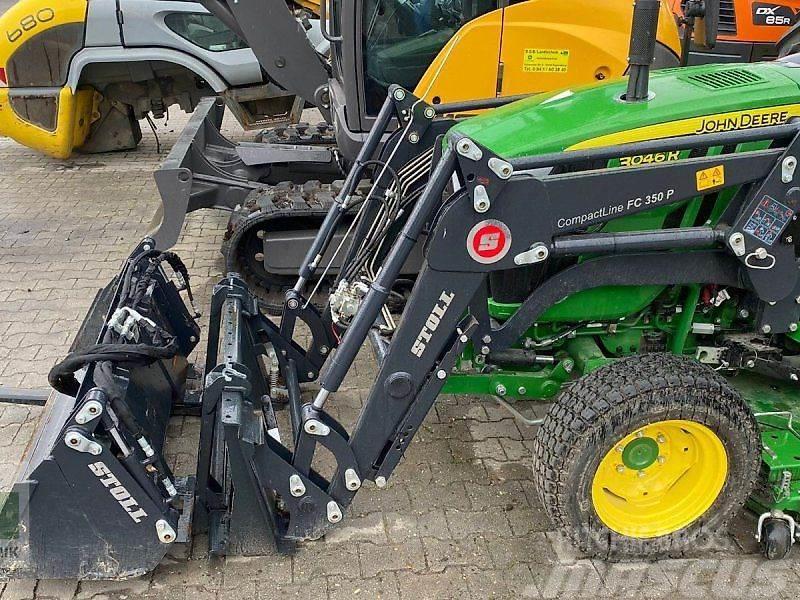 Stoll CompactLine 350P zu John Deere 3033R, 3038R, 3039R Front loaders and diggers