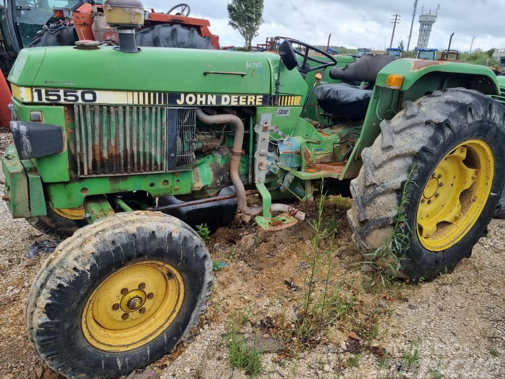 John Deere 1550 Tractors