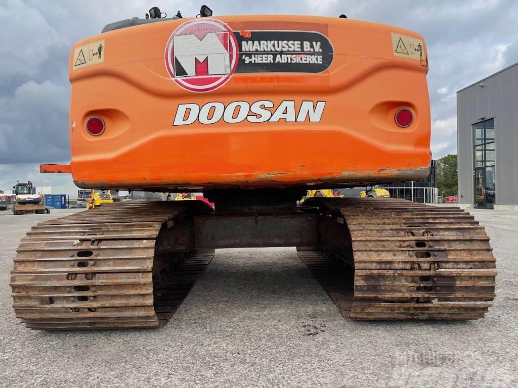 Doosan DX 160 LC Crawler excavators