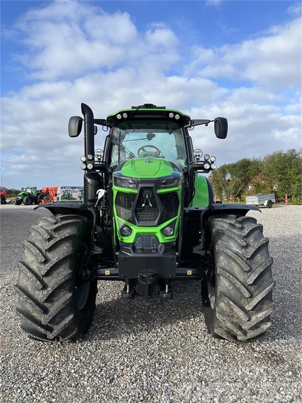 Deutz-Fahr 6175 TTV Med læsserbeslag Tractors