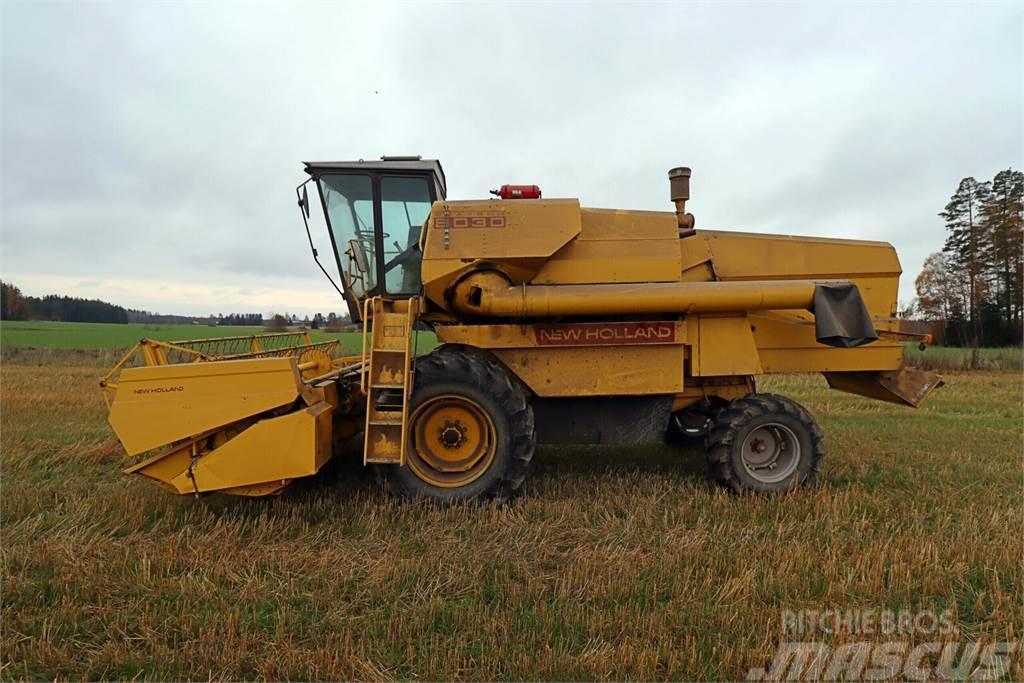 New Holland Clayson 8030 Combine harvesters