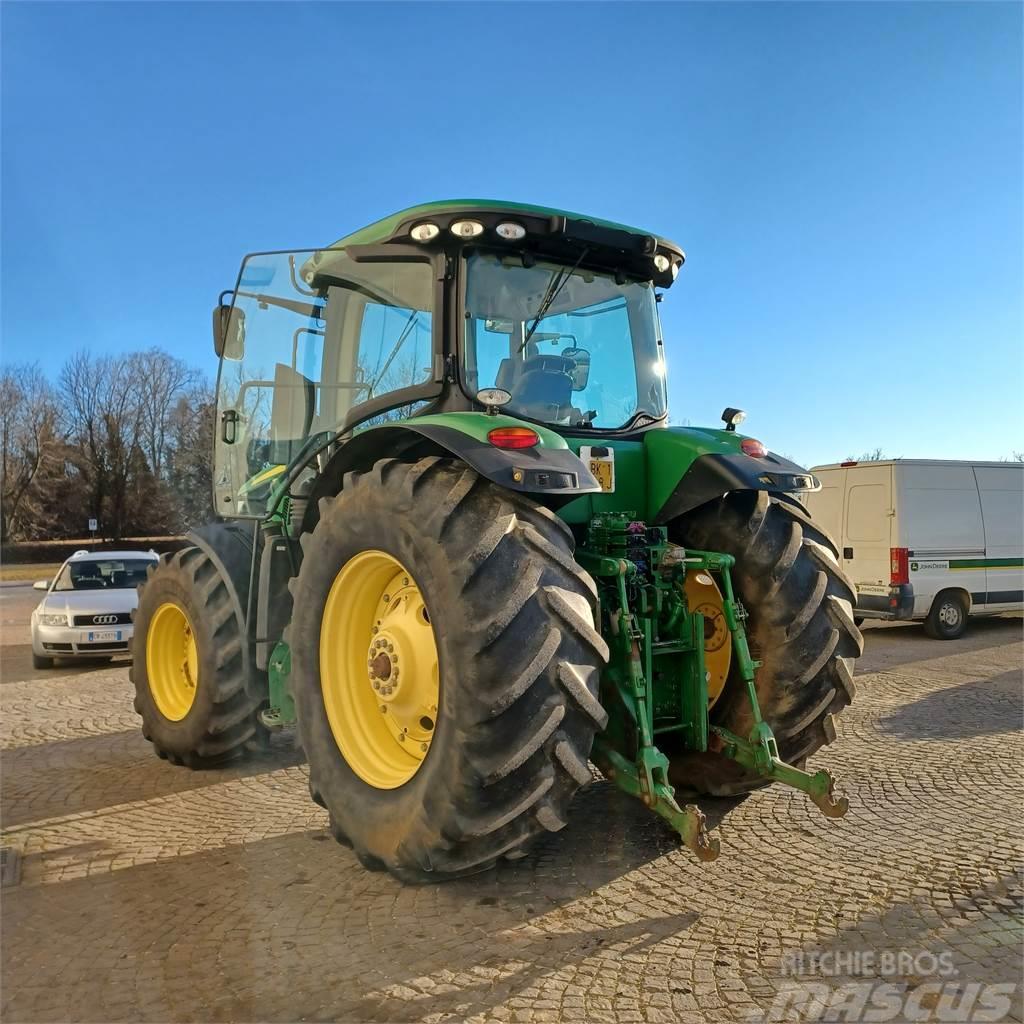 John Deere 7230 R Tractors