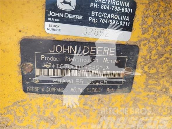 John Deere 700H LGP Crawler dozers