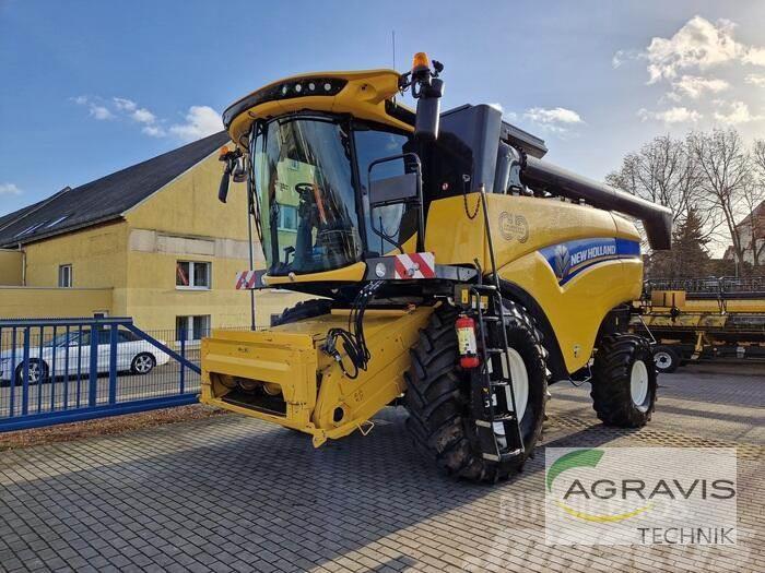 New Holland CH 7.70 Combine harvesters