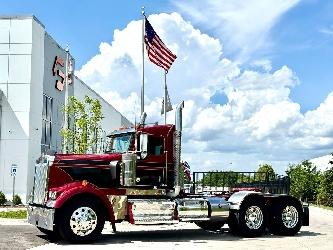 Kenworth W900