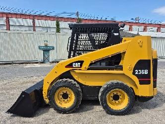 CAT 236 B