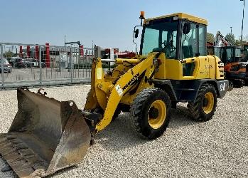 Komatsu WA 75