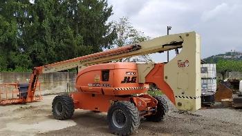 JLG 800 AJ