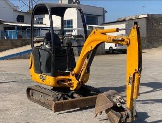 JCB 8018