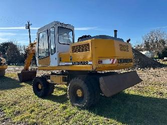 Liebherr 902