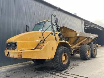 CAT 735