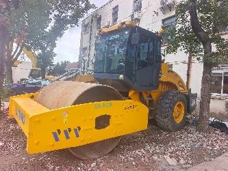 XCMG XS203J