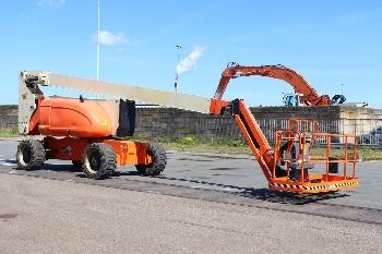 JLG 800AJ