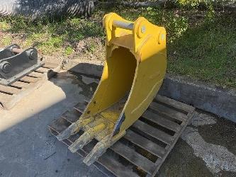 Komatsu 