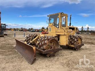 CAT 815