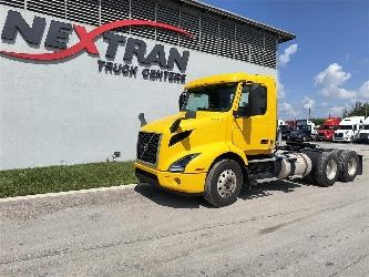 Volvo VNR64T