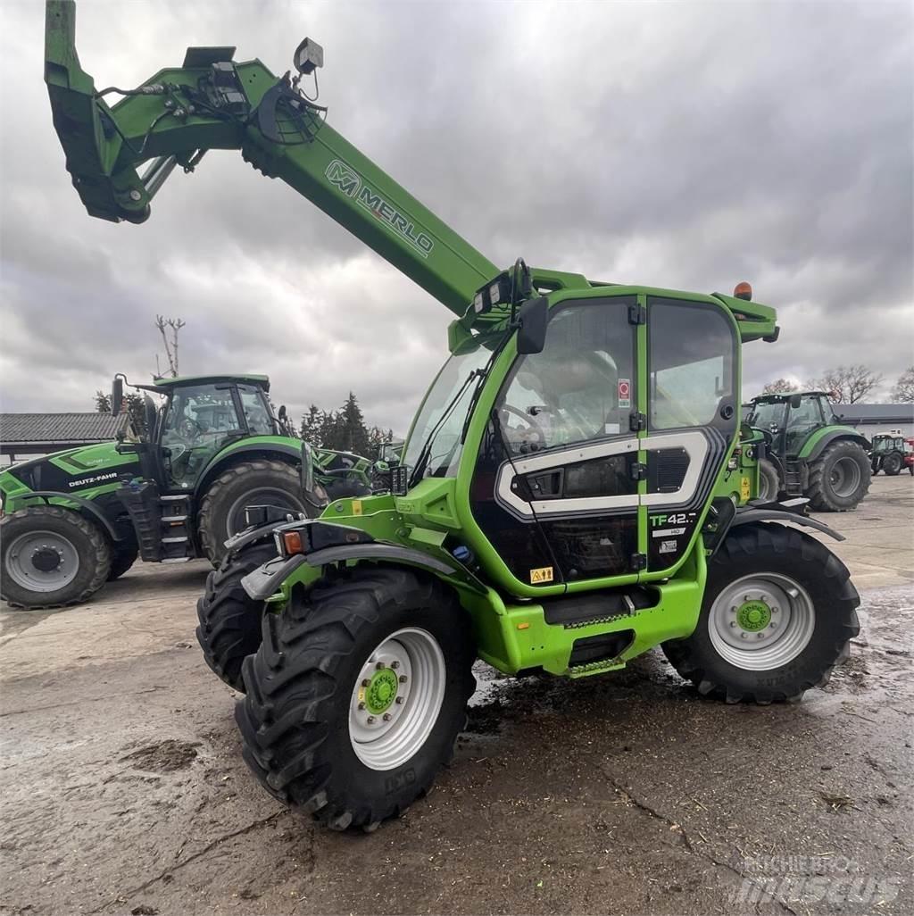 Merlo TF 42.7-140 Tarimsal teleskopik yükleyiciler