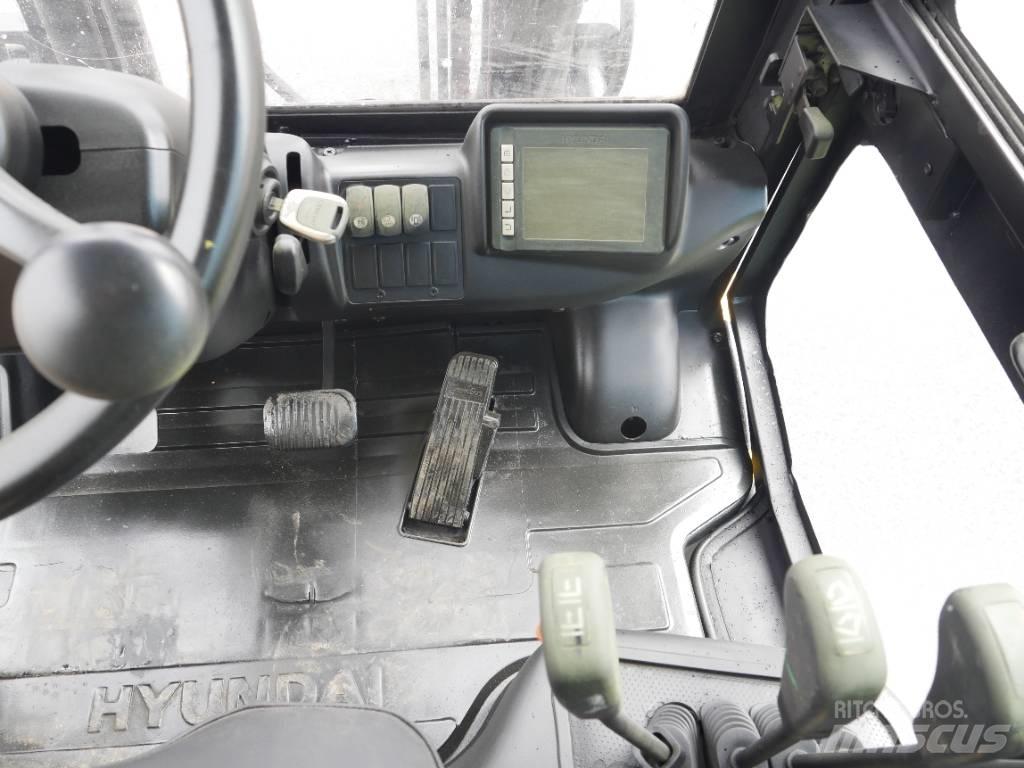 Hyundai 25 D-9 Dizel forkliftler