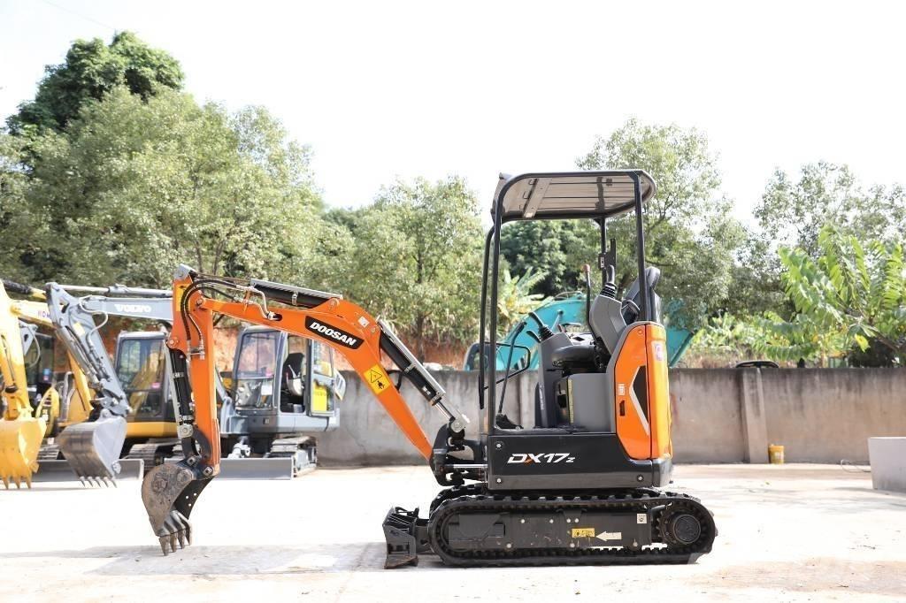 Doosan DX 17 Paletli ekskavatörler