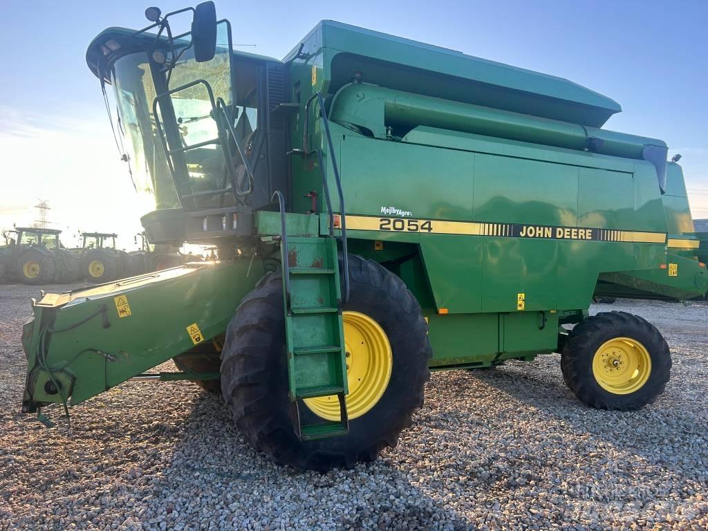 John Deere 2054 Biçerdöverler
