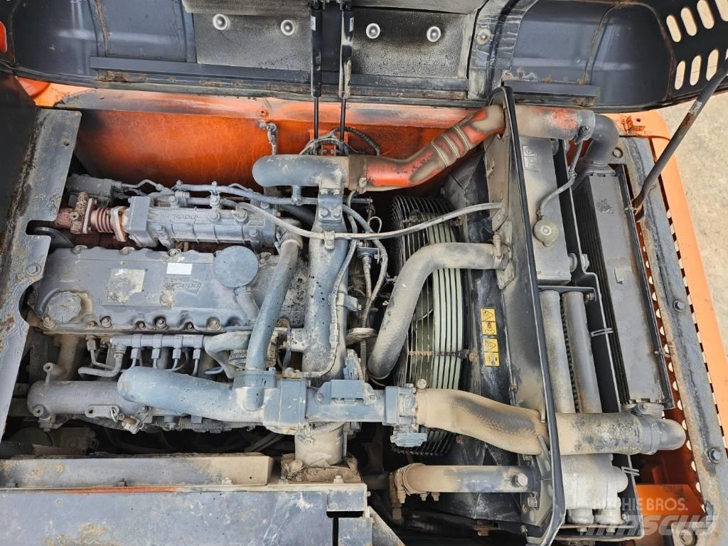 Doosan DX 210 W Lastik tekerli ekskavatörler