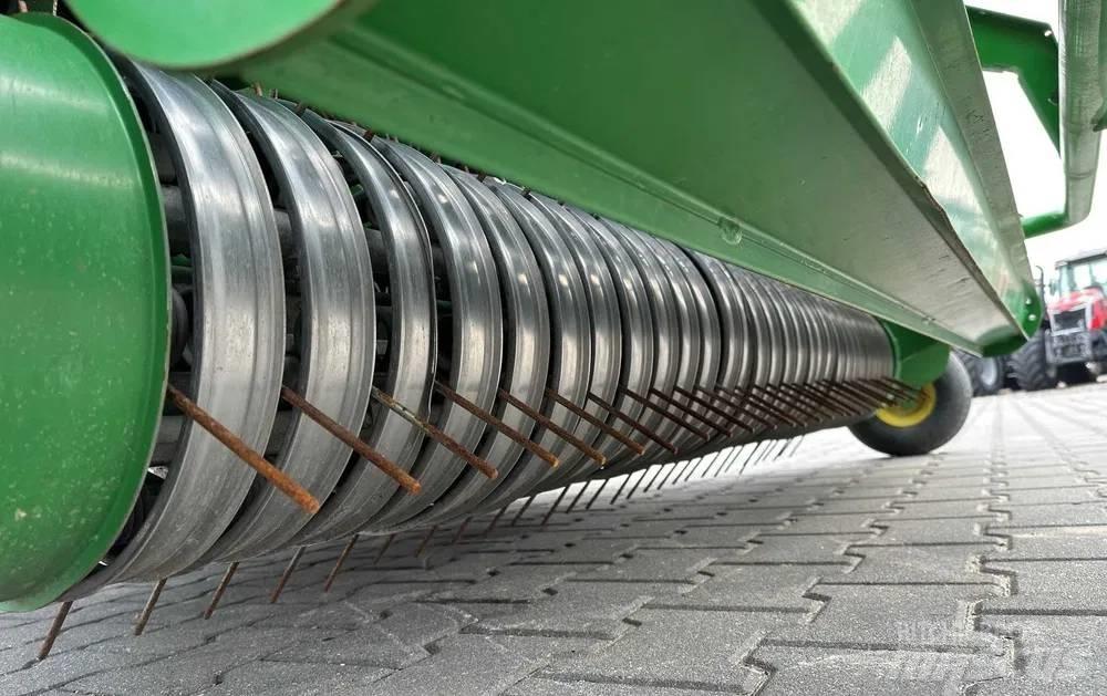 John Deere C 440 R Rulo balya makinalari