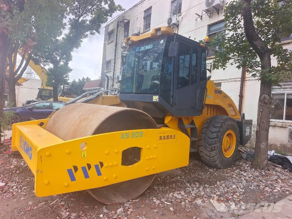 XCMG XS203J Tek tamburlu silindirler