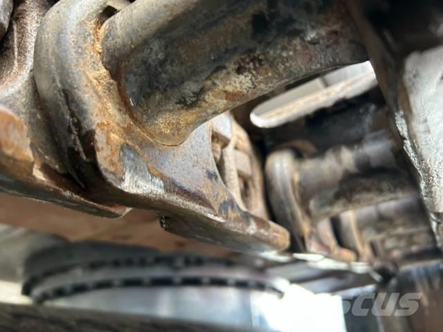 Hitachi ZX 210 LC-3 Paletli ekskavatörler