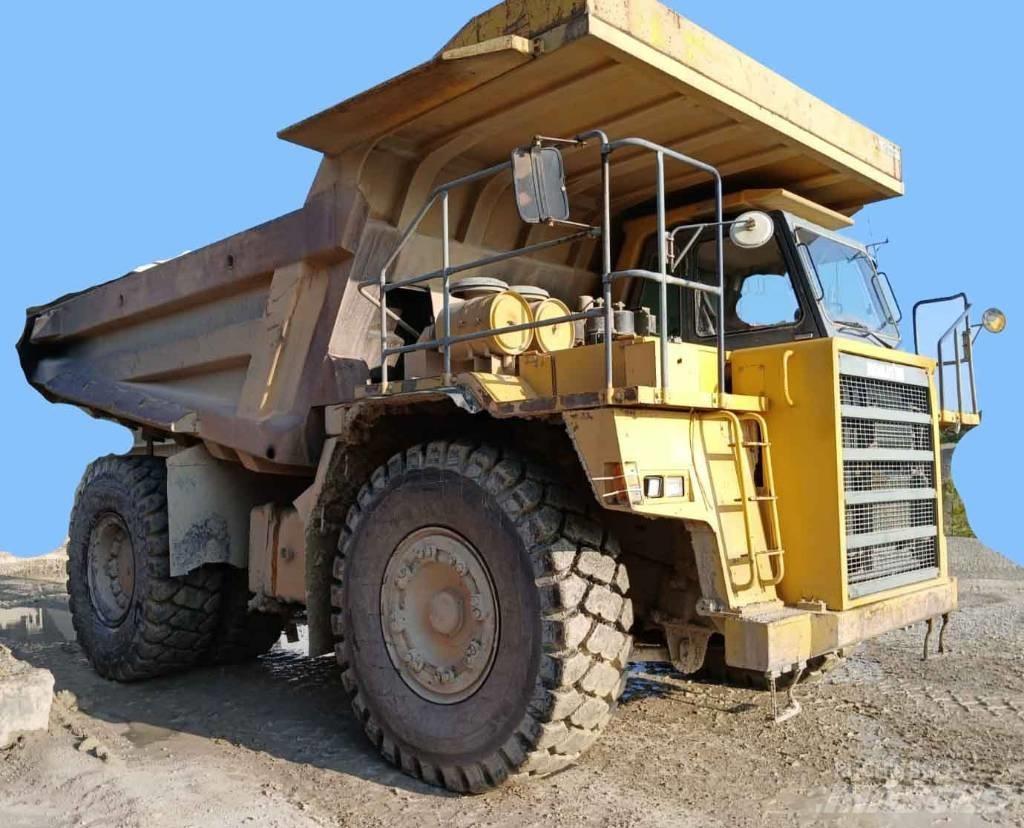 Komatsu HD 605-5 Yol disi kaya kamyonu