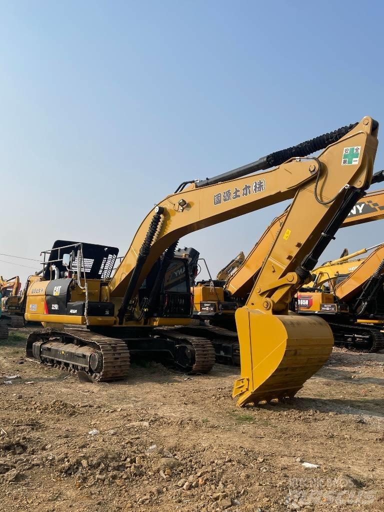 CAT 329 D Paletli ekskavatörler