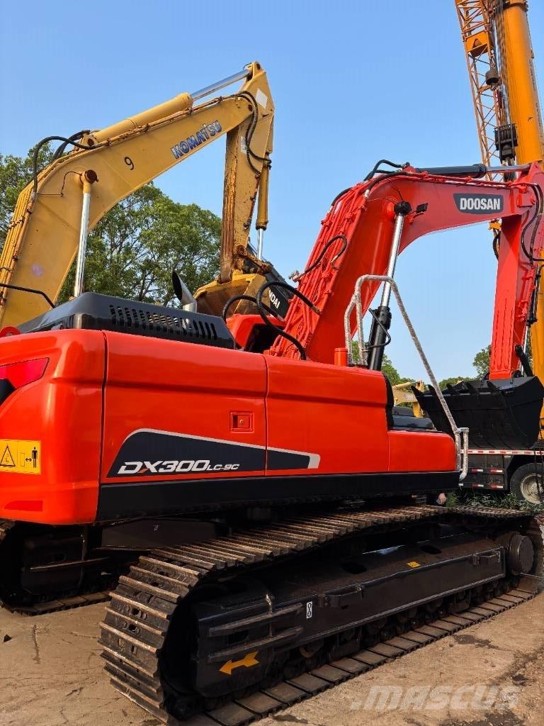 Doosan DX300LC-9C Paletli ekskavatörler