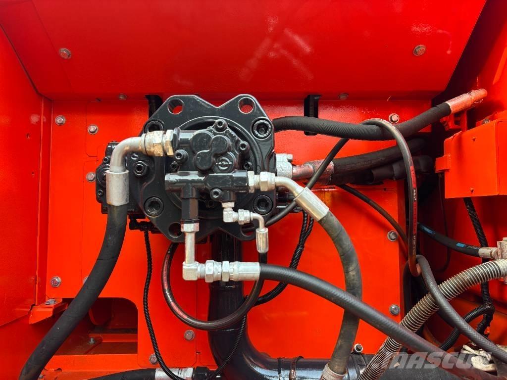 Doosan DX300LC-9C Paletli ekskavatörler