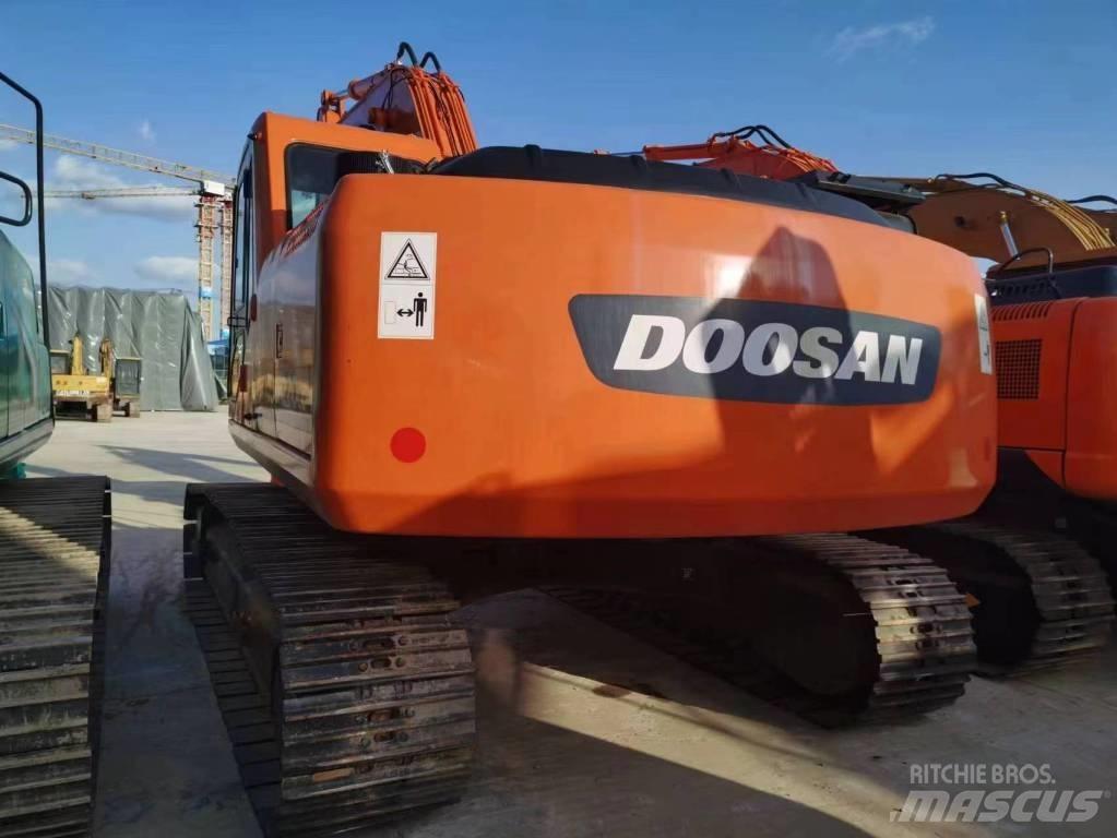 Doosan DH 220 Paletli ekskavatörler